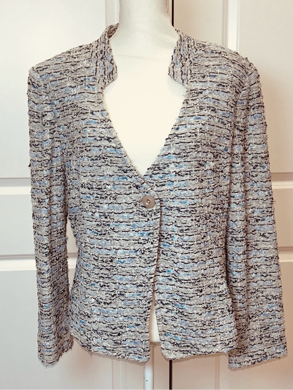 St John Inverted Notch Collar Multi Color Eyelash Knit Blazer/Sweater EUC